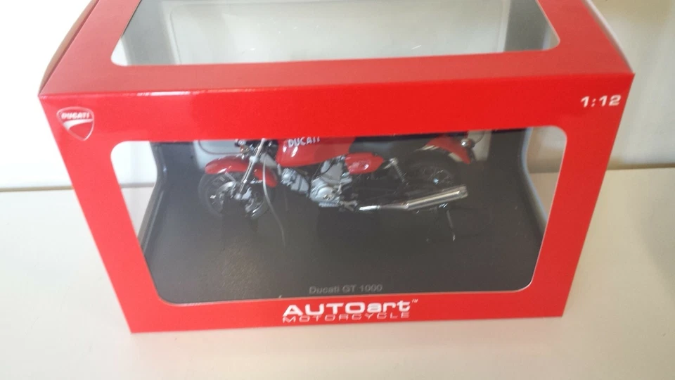 Ducati GT1000    autoart 1/12 - Image 3 of 4