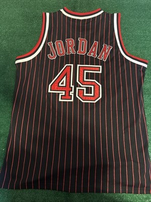 VTG Super Rare Pinstripe Chicago Bulls Michael Jordan jersey