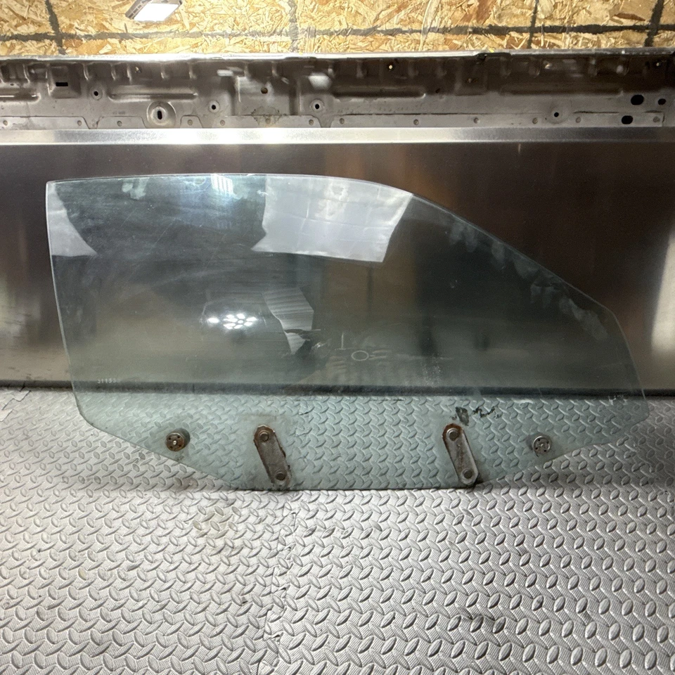 Оригинальный хэтчбек со стеклянной правой пассажирской дверью под правую руку для Nissan 240SX S13 1989-1994 годов выпуска - Изображение 2 из 4