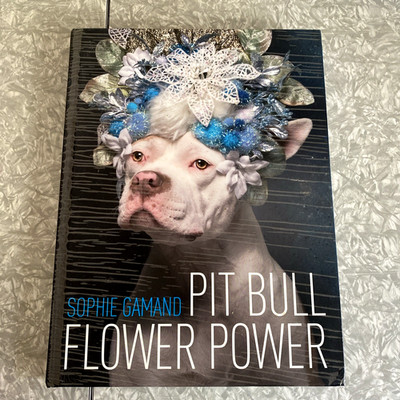 Pit Bull Flower Power by Sophie Gamand 2018 Hardcover Dogs *Damaged Cover*