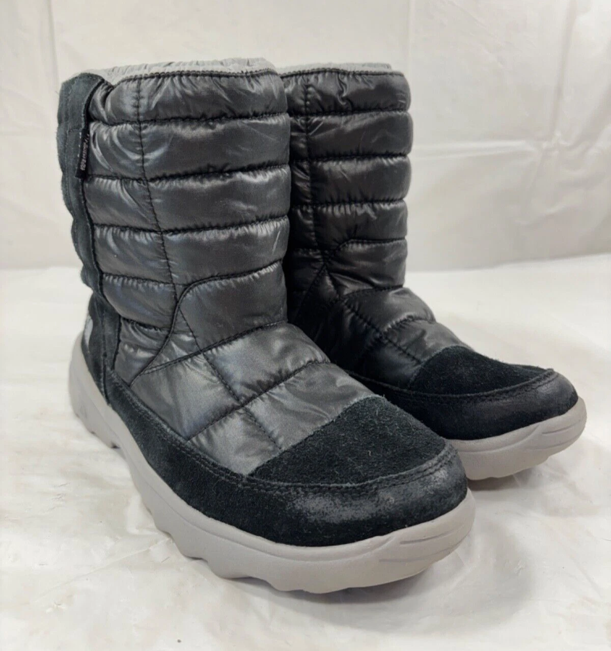 The North Face CXY3WL4 Winter Camp Boots Waterproof Boys Size 5 Women's 6.5