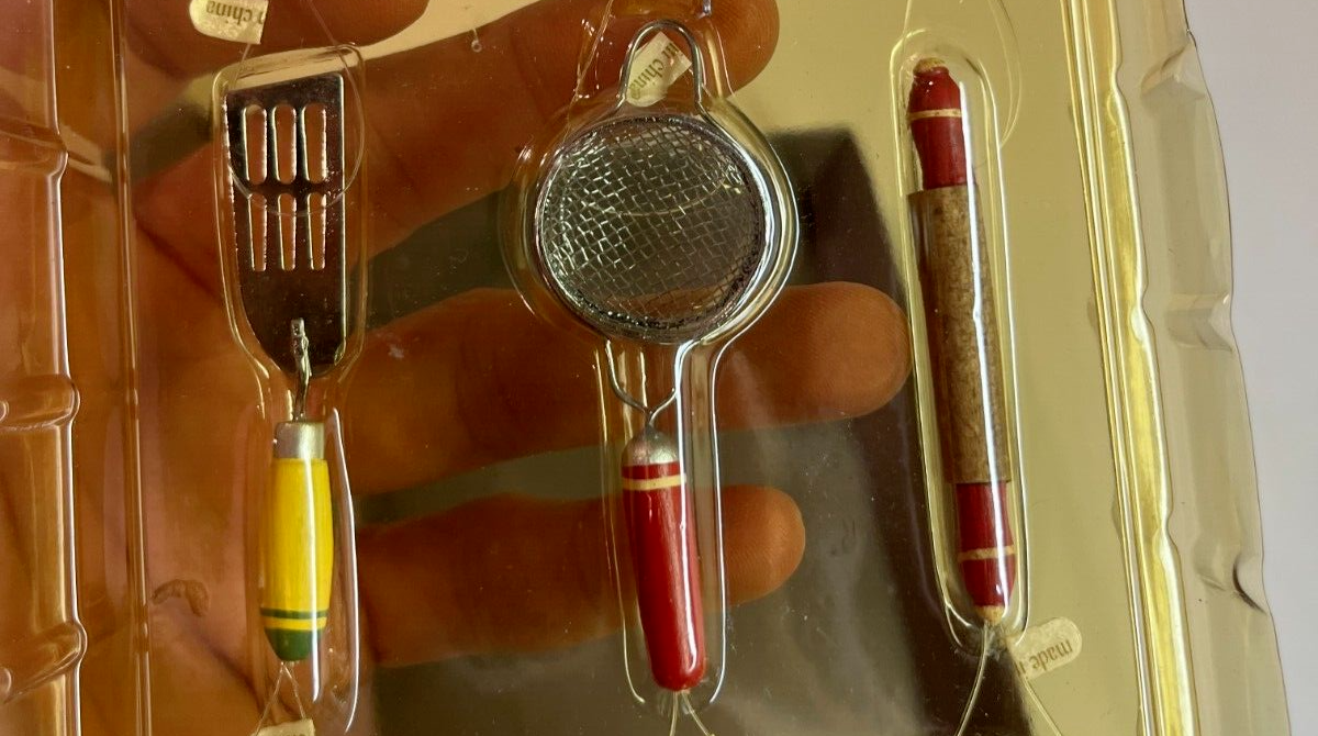 Seasons of Cannon Falls Mini Vintage 9 Kitchen Utensil Christmas