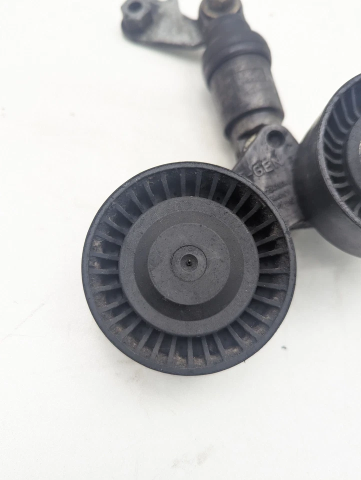Land Rover Range Rover 2004 polea tensora de correa de motor Foto 2 de 4