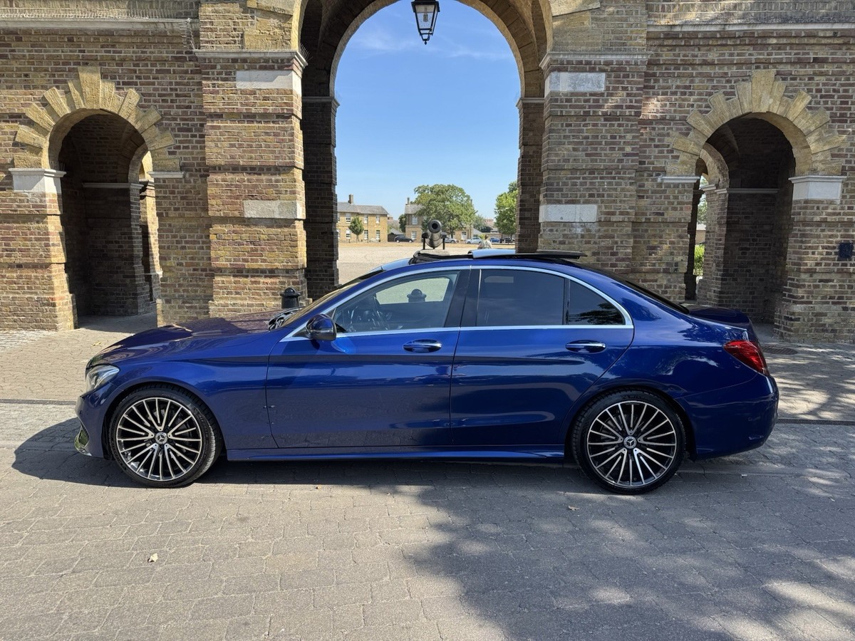 Mercedes-Benz Mercedes C220d 2017 Premium Plus W205 Saloon Blue AMG 2017