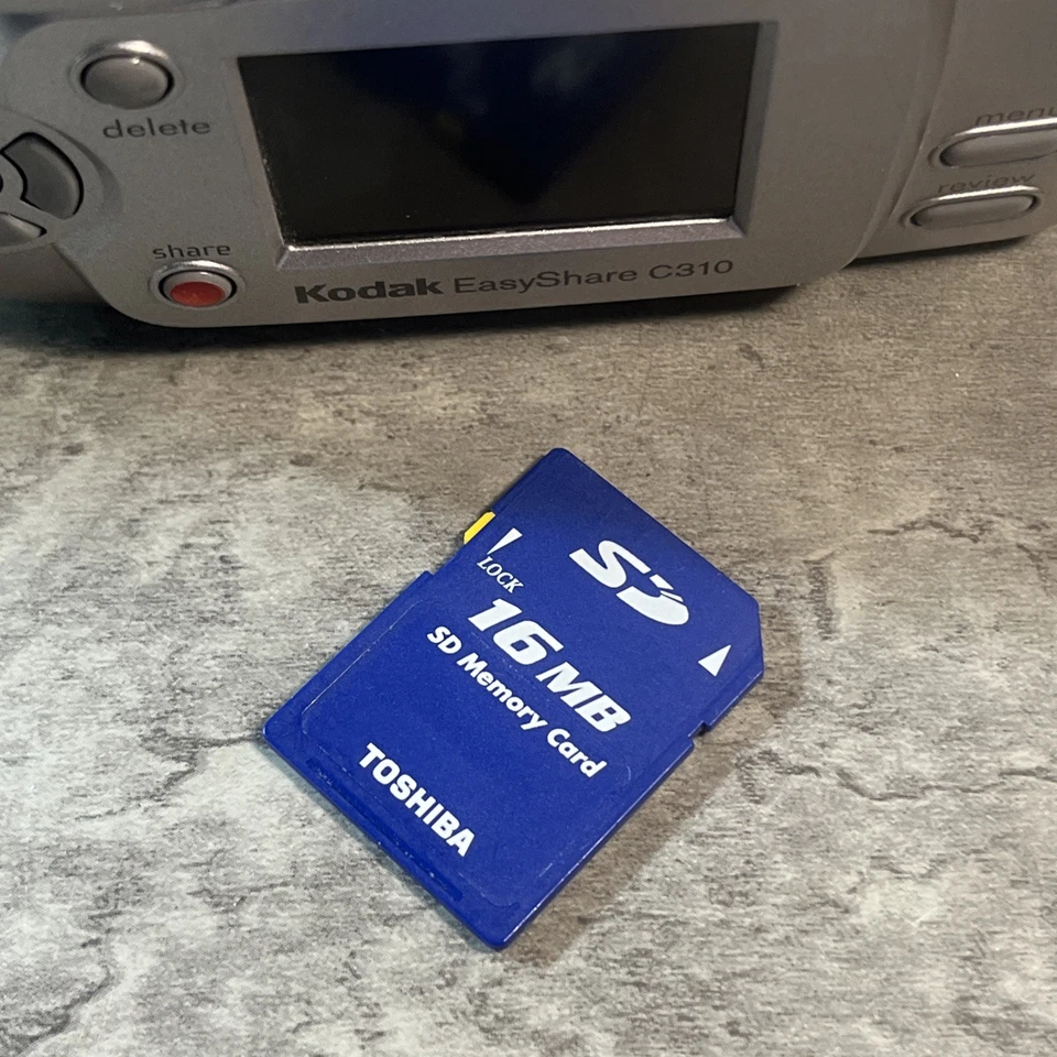 Kodak EasyShare C310 4MP Compact Digital Camera - Silver - Tested & Working - Image 4 of 4