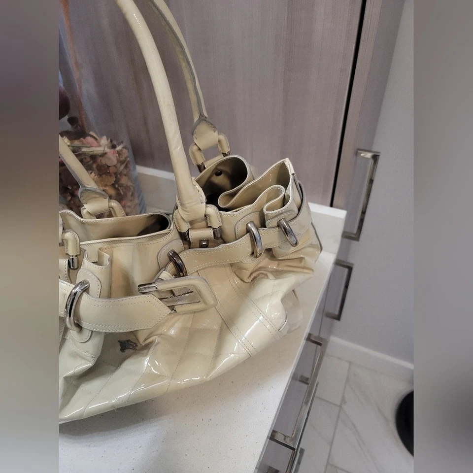 Burberry Beaton large Quilted patent leather bag - Image 2 of 4