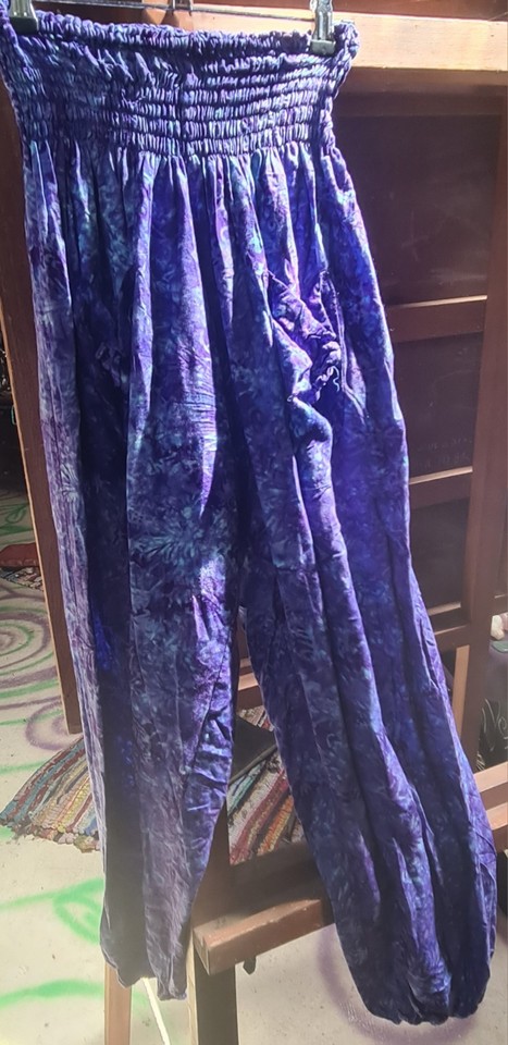 Women's Purple/Blue Harem Pants. Rayon. Elastic Waist. Wide-Leg. Pockets. OS