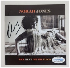 Norah Jones Signed Pick Me Up Off The Floor Cd Cvr LP Album ACOA