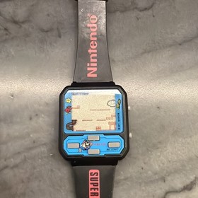 Vintage Super Mario Bros. 3 Nintendo NES Nelsonic Game Watch Wristwatch 1990