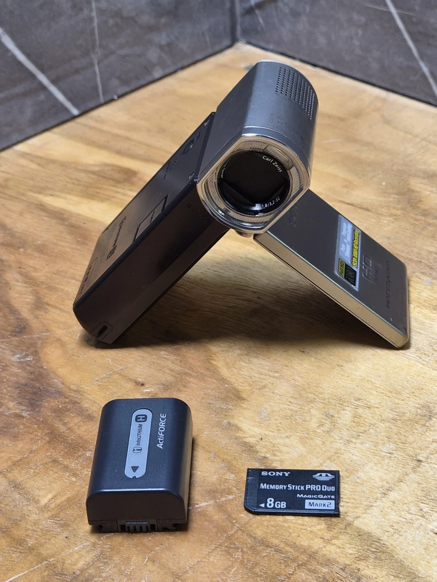 Sony Handycam 120x Digital Zoom 2.5-2.9 in Screen Camcorders for