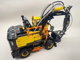 LEGO TECHNIC: Volvo EW160E (42053) with instructions