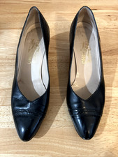 Vintage Salvatore Ferragamo Black Leather Cap-Toe Pumps Womens Shoes Size 8