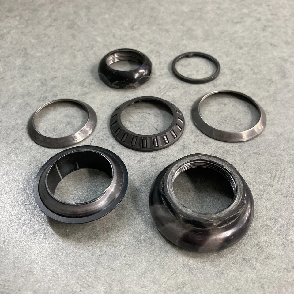 Auriculares de colección Stronglight aleación 1" roscados cojinete de agujas taza abollada Foto 3 de 4