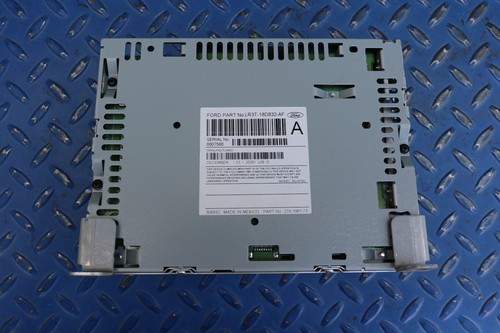 2021 Ford Mustang GT Radio Head Unit Module LR3T-18D832-AF - Picture 6 of 7