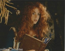 Amy Manson Once Upon A Time Autographed Signed 8x10 Photo COA 
