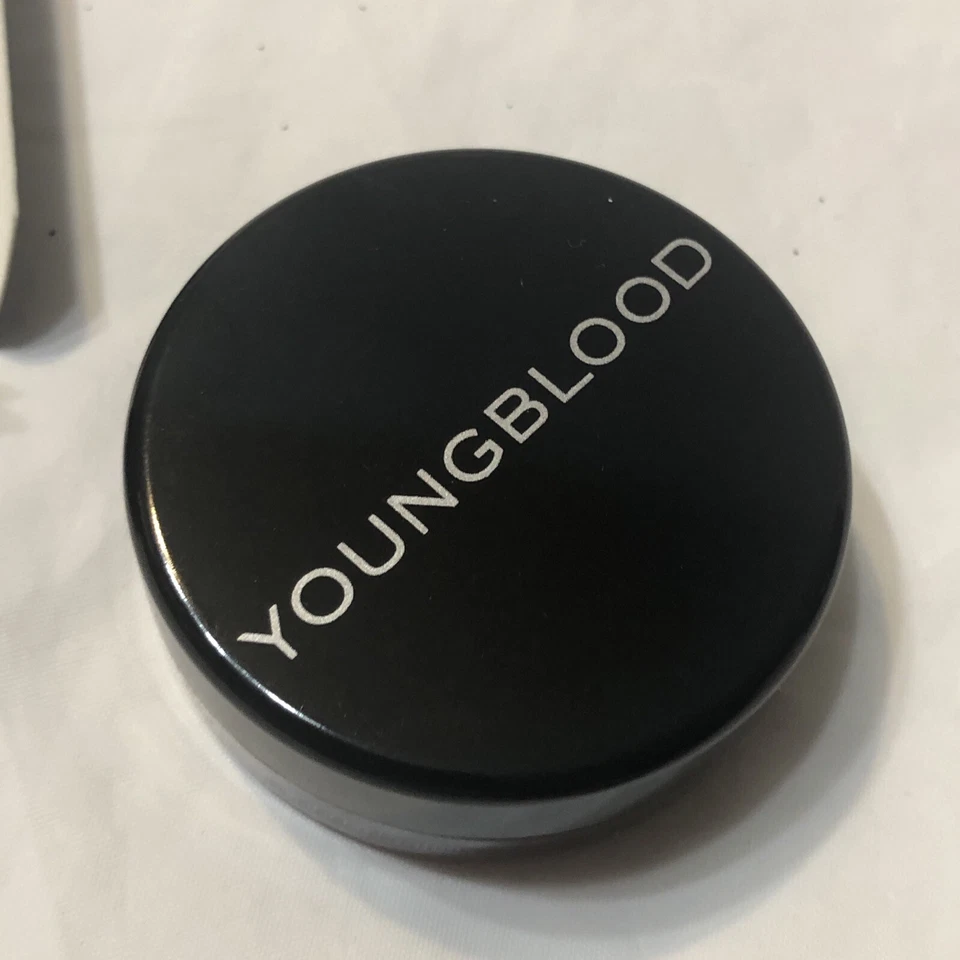 Rubor crema luminoso - Luxe Youngblood para mujer - 0,21 oz rubor color rubor mejillas Foto 4 de 4