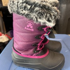 Kamik Girl s Size 1 Winter Snow Boots Faux Fur Waterproof Pink Purple