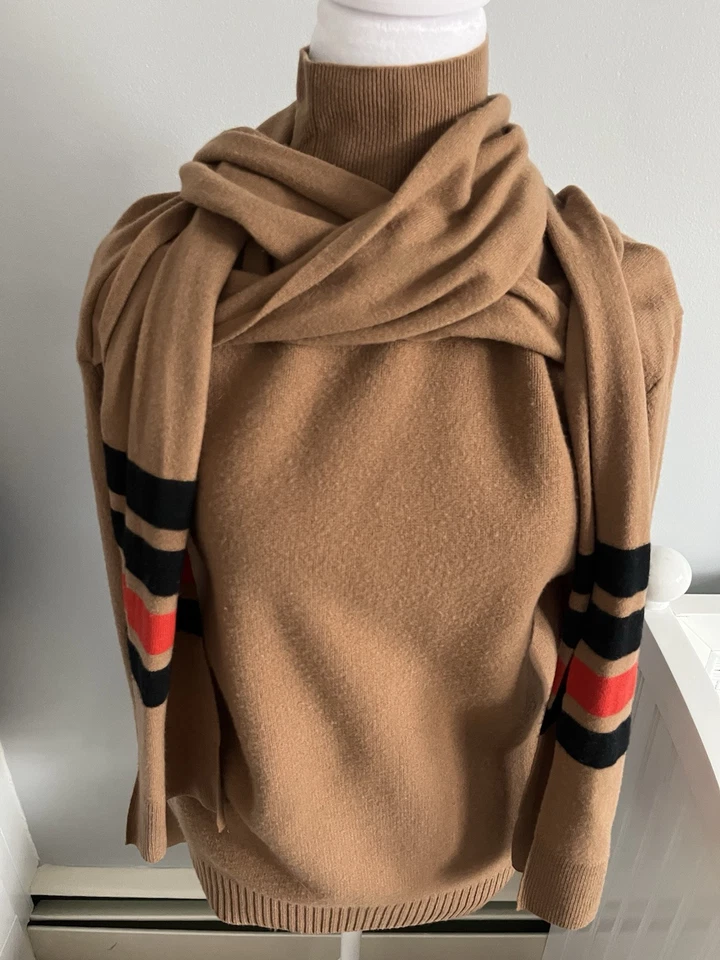 Combinação de suéter e cachecol de lã e cashmere Burberry. ﻿�- Pequeno - Imagem 3 de 4