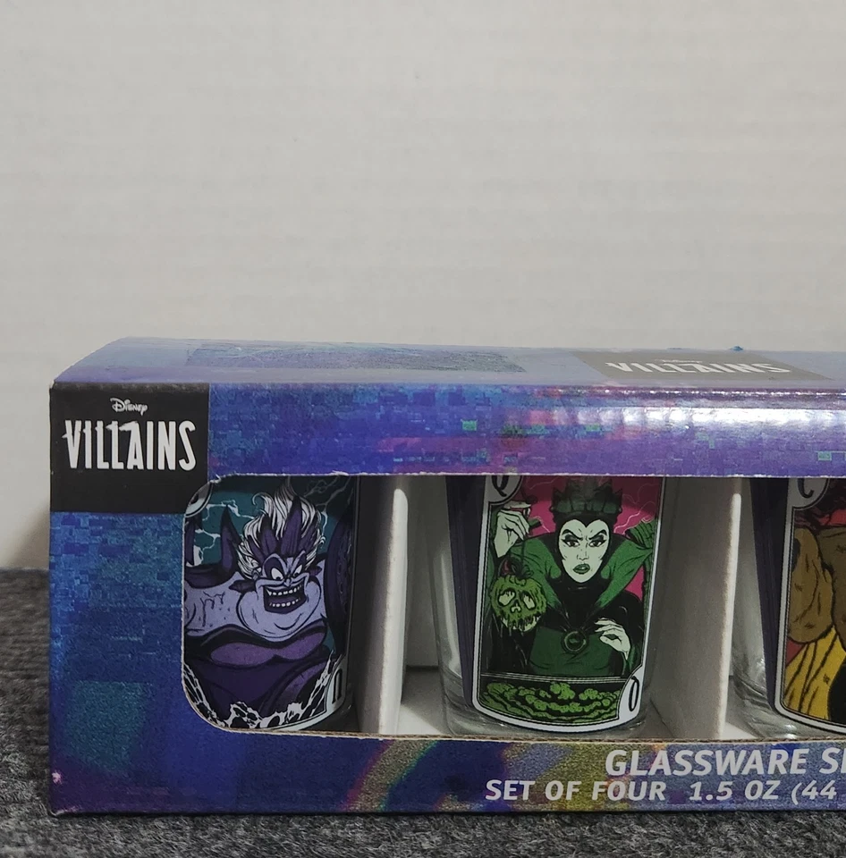 Nuevo Juego de Cristalería Villanos Disney 4 Vasos de Chupito Ursula Cruella Reina Malificante Foto 3 de 4