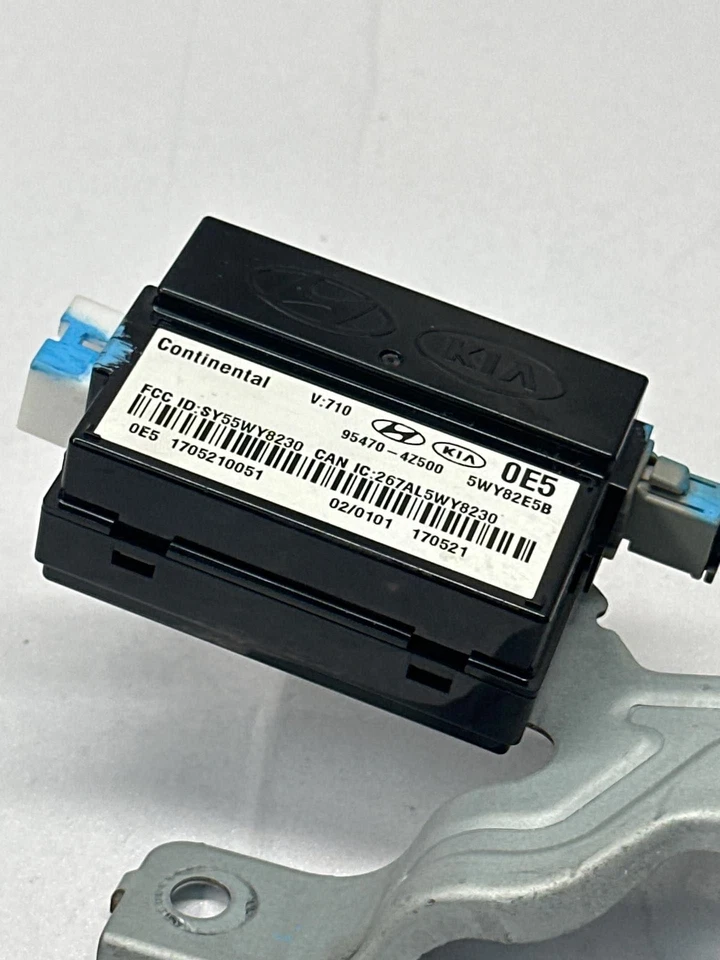 Unidad de módulo de control de encendido sin llave Hyundai Santa Fe 2015 2019 OEM 954704Z500 Foto 2 de 4