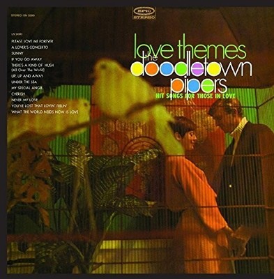 DOODLETOWN PIPERS - LOVE THEMES  HIT SONGS FOR THOSE IN LOVE - CD - G3z