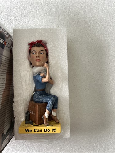 Royal Bobbles - Rosie The Riveter Bobblehead “Yes We Can Do It ! “ USA - Picture 8 of 8
