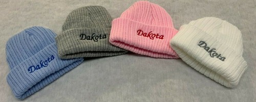 Personalisierte Unisex Baby Junge Mädchen Mütze gestrickt neu Baby Dusche Geschenk Name Jahr  - Bild 1 von 27