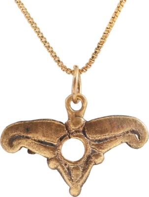 MEDIEVAL LADY'S NECKLACE PENDANT,