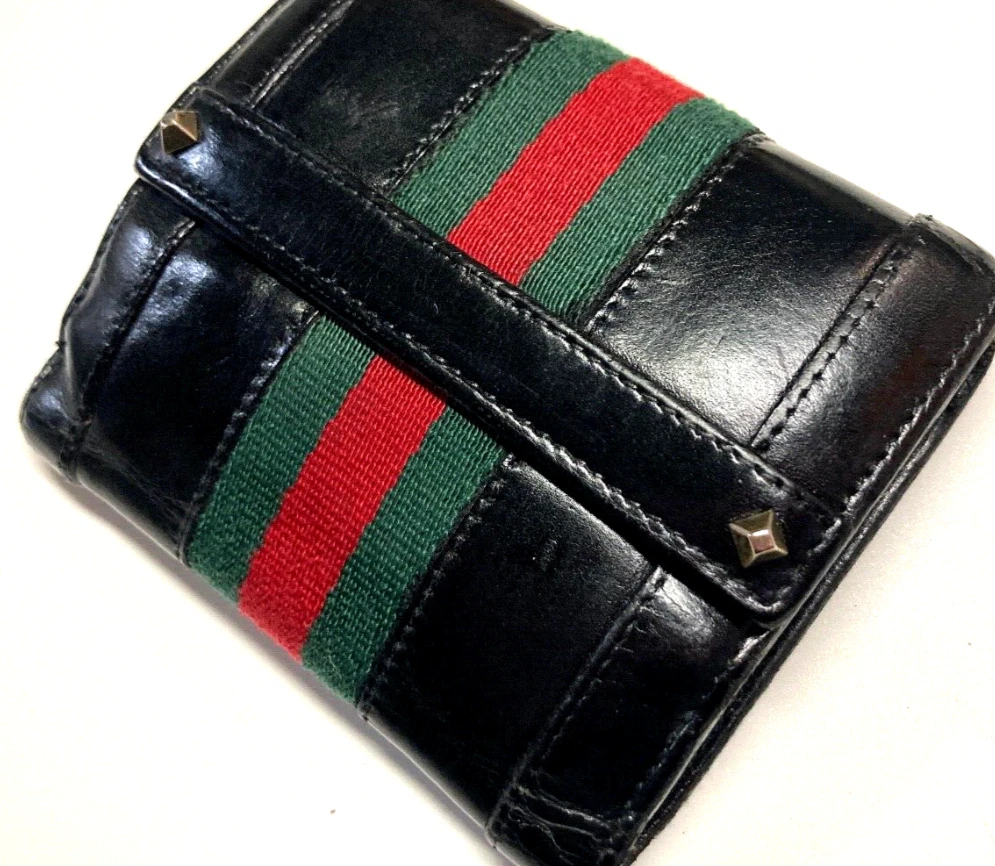 GUCCI VINTAGE WEB CHERIE ITALIAN LINE STUDS LEATHER WALLET PURSE 
