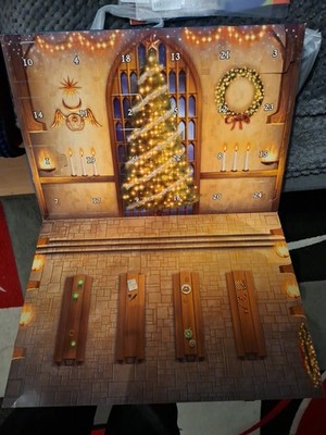 Lego 76438 Harry Potter Adventskalender 2024 Hogwarts 8 Minifiguren usw.