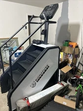 Signature Fitness Continuous Climber Gym Equipment Stair Stepper (Open Box)