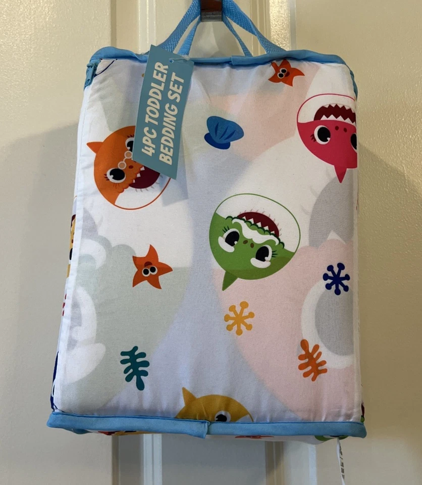 Nickelodeon Pinkfong Baby Shark 4-Piece Toddler Bed Set - NEW - Image 4 of 4