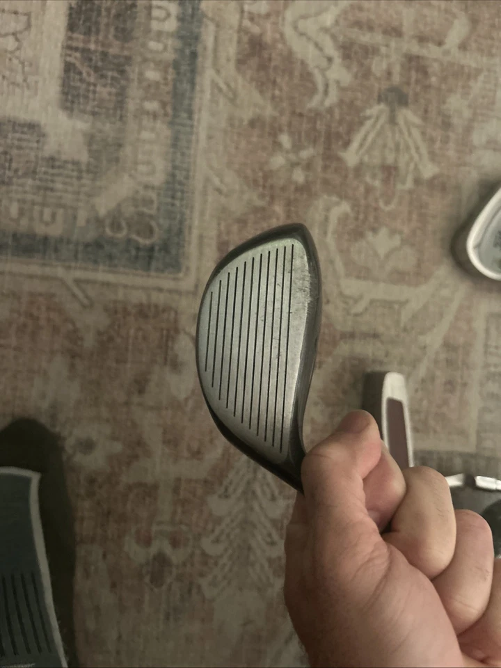 Club de Golf Titleist Titanium 975D Driver Serie Tour 7.5° Grafito Rígido S-Flex Foto 2 de 4