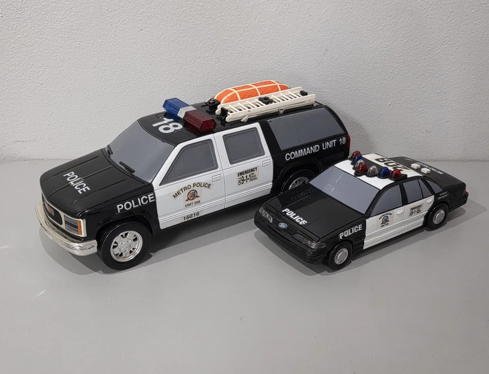 Vintage Funrise 1994 Metro Police Command Unit 18 SUV Electronic Police CAR SET - Image 4 of 4