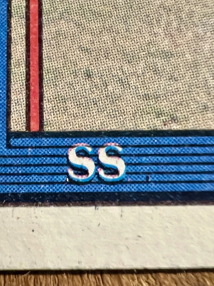 Tarjeta de novato Chipper Jones ERROR 1991 Topps 40 años de béisbol NUEVA ABIERTA Foto 3 de 4