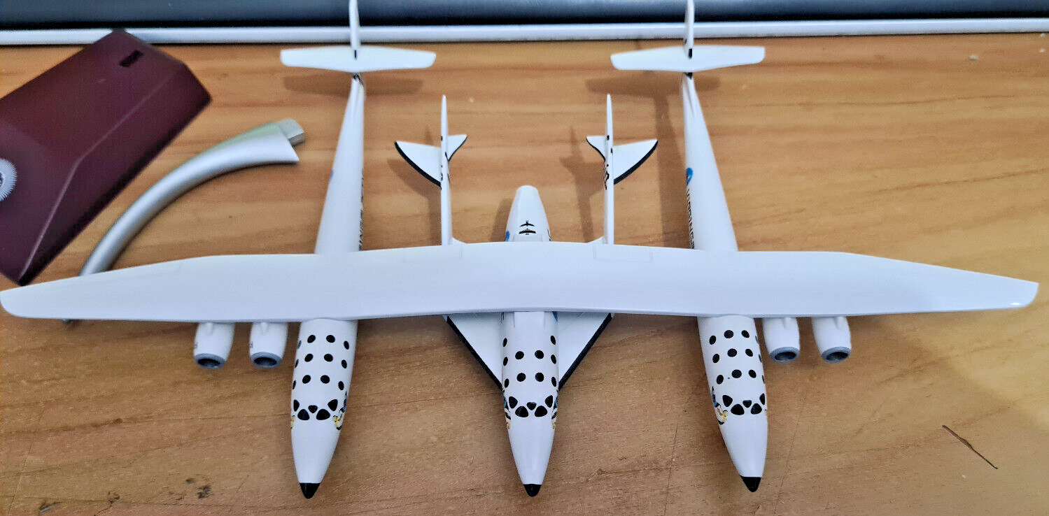 Picture 1 of 12