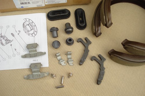 1 Bremsbackensatz parking brake kit GM genuine GM # 89026788 brand new - Bild 2 von 5