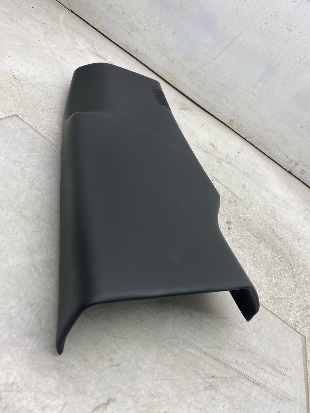 2015-2020 BENTLEY BENTAYGA OEM RIGHT LEFT MIDDLE B-PILLAR TRIM PANEL SET x2