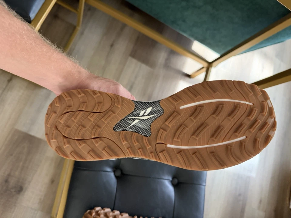 锐步 Nano G 高尔夫鞋 - 尺码 11,白色 — 第 4/4 张图片