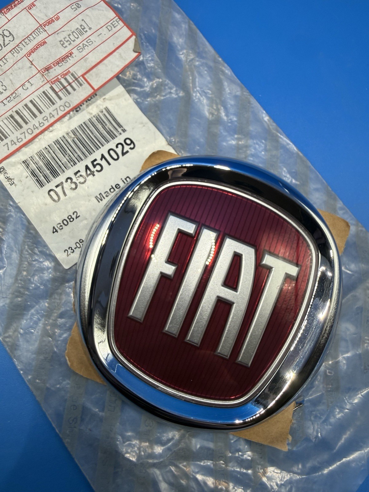 Emblème arrière FIAT 500 pour remplacer un sigle usé ou volé
