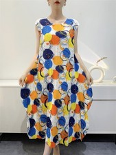 Brand New Fashionable Pleated Geometric Print Sleeveless Pleated Dress