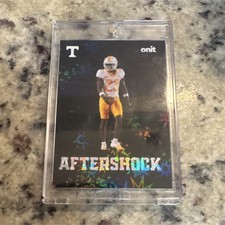 Onit Athlete Aftershock Insert Hologram Tennessee Volunteers Football Card
