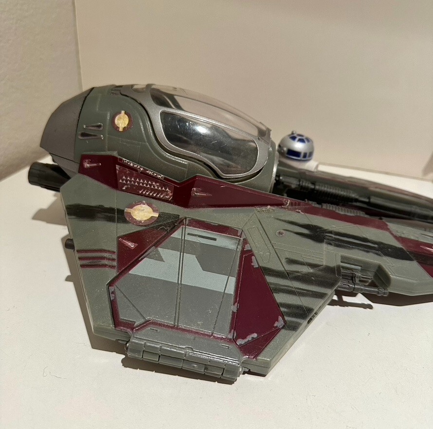2004 Hasbro Star Wars Obi-Wan Kenobi Jedi Starfighter  w/ Action Figure