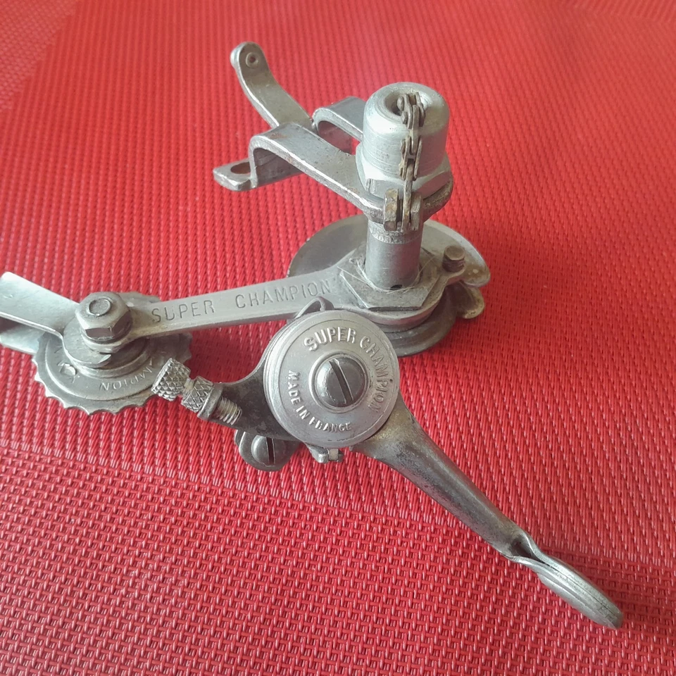 SUPER*CHAMPION*(Dérailleur AR à chainette et sa Manette) Full Aluminium (NOS) - Photo 3/4