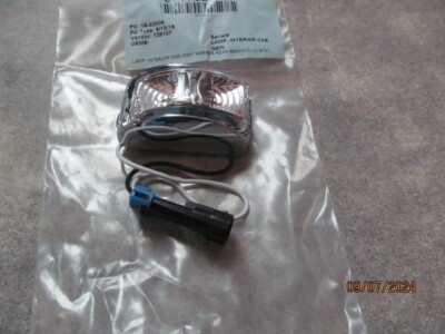 3717928C2 - INTERNATIONAL  Cab Rear Marker Lamp Free shipping