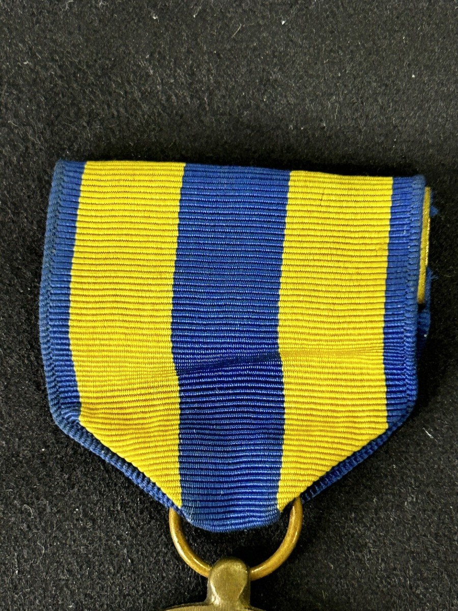 WWII US Navy Expeditions Medal Pin Service Medallion Yellow Blue