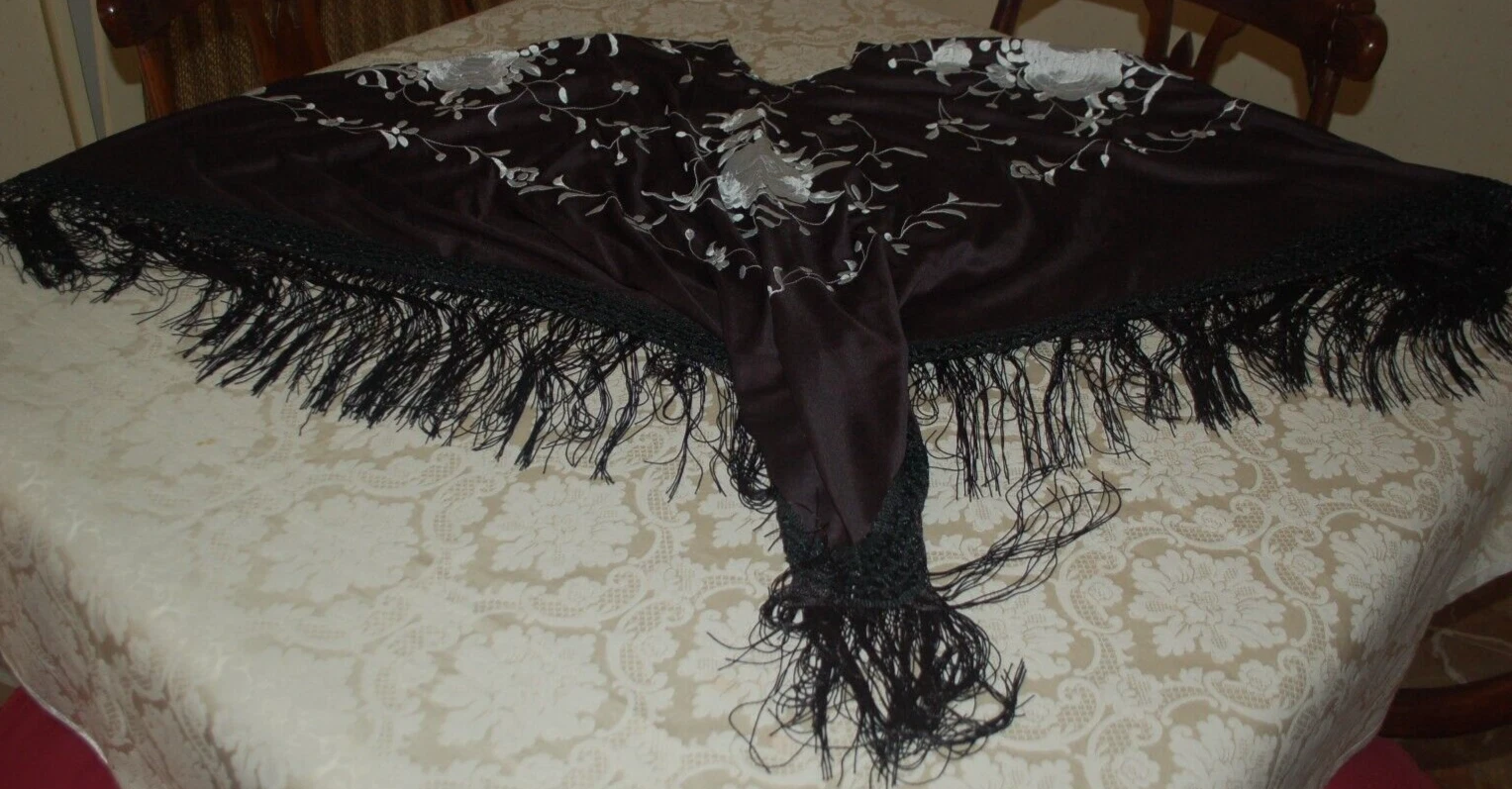 Women's Poncho Shoulder Cover, Black White Floral Appliques, Mint Used