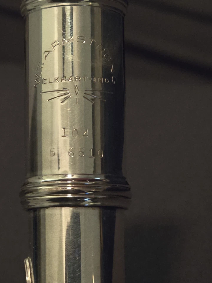 🎼 Armstrong 104 Flute – Vintage Student Model with Original Case & Cleaning Rod - Image 2 of 4