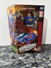 Transformers Kingdom TRACKS Deluxe Class Figure WFC-K26 NEW War For Cybertron