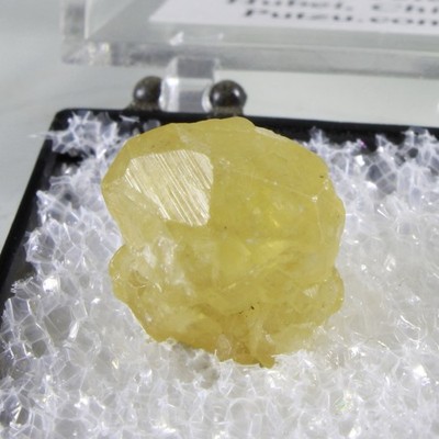 Unique!!  Honey  Grossular Garnet - Handan Prefecture, Hubei, China